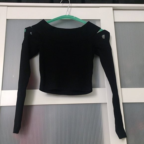 High-Quality Cut-Out Shoulder Semi-Cropped Ribbed Black Sweater - Size XS - Picture 6 of 14